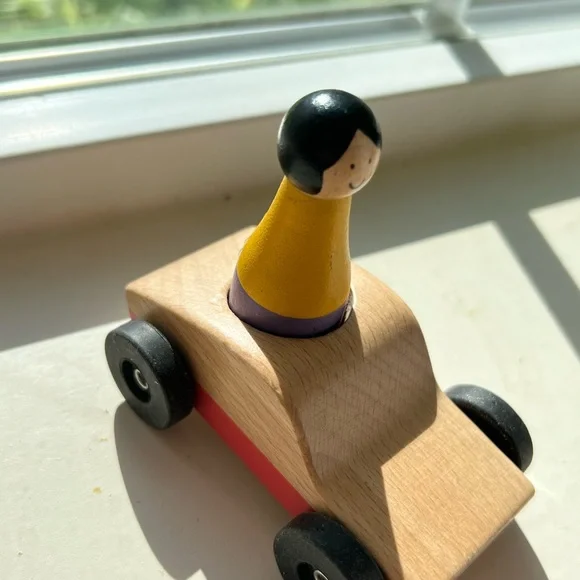 Lovevery Stella & Her Speedster! - Picture 2 of 3